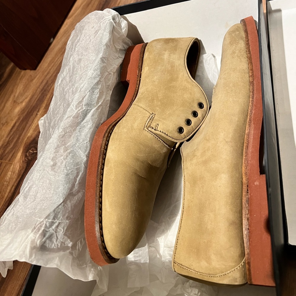 Giorgio Armani late 90’s need never worn. need shoelaces.